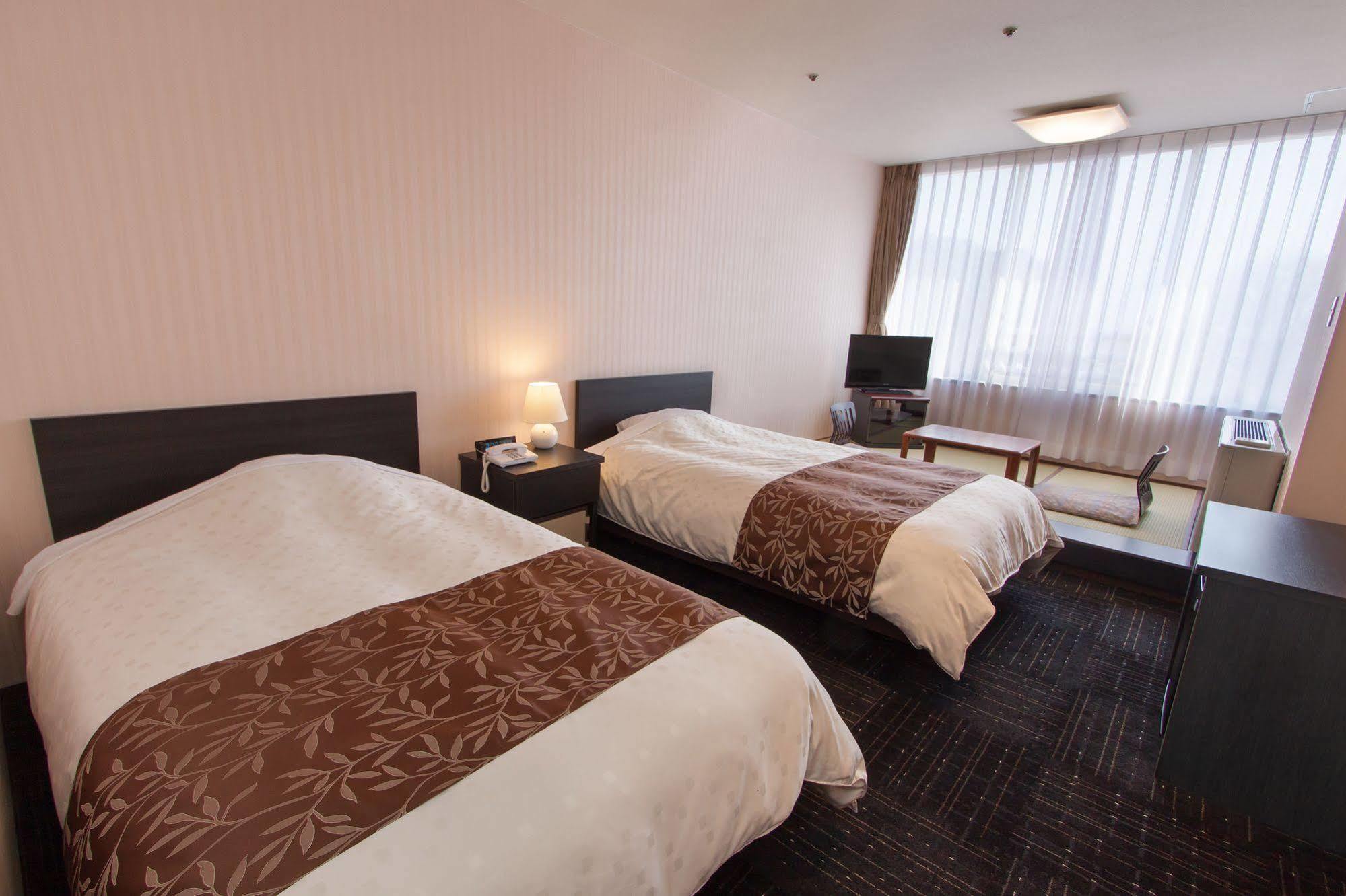 Dogo Hotel Mielparque Matsuyama Macujama Kültér fotó